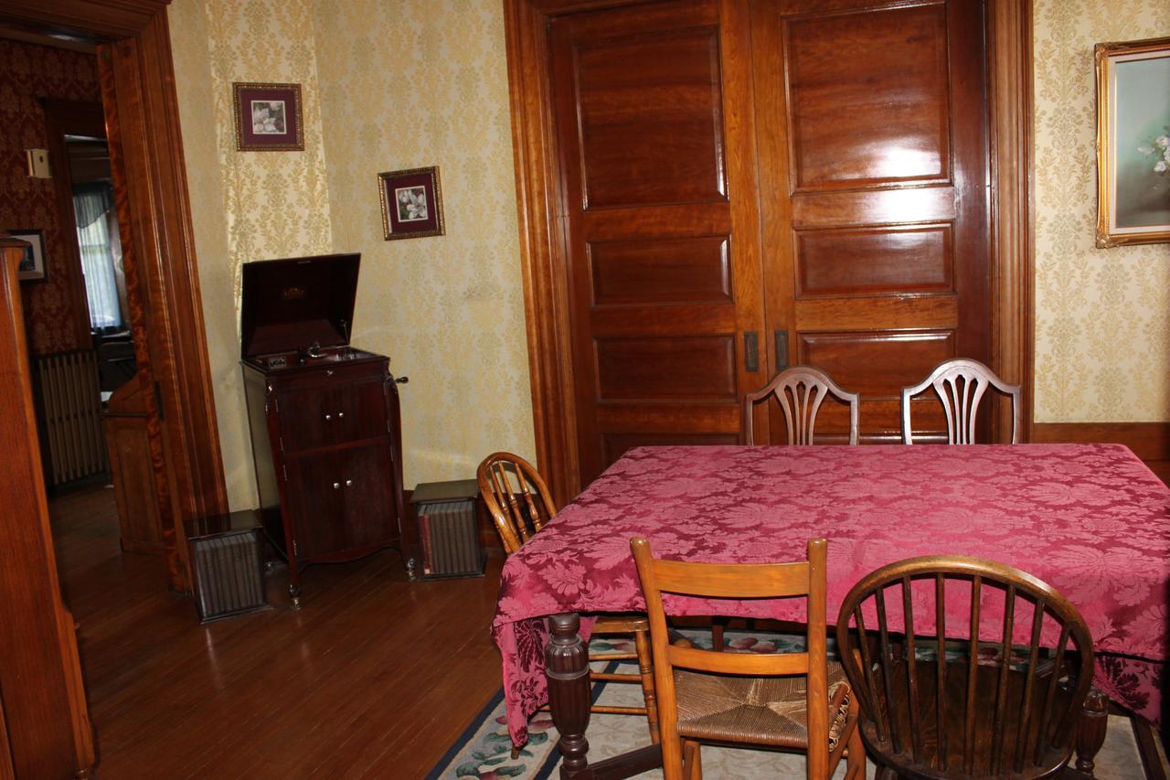 Towanda Victorian Charm Inn מראה חיצוני תמונה
