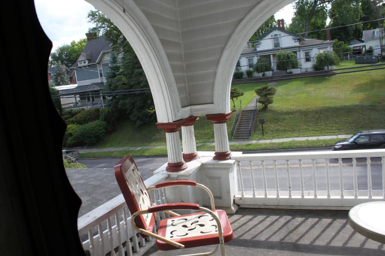 Towanda Victorian Charm Inn מראה חיצוני תמונה