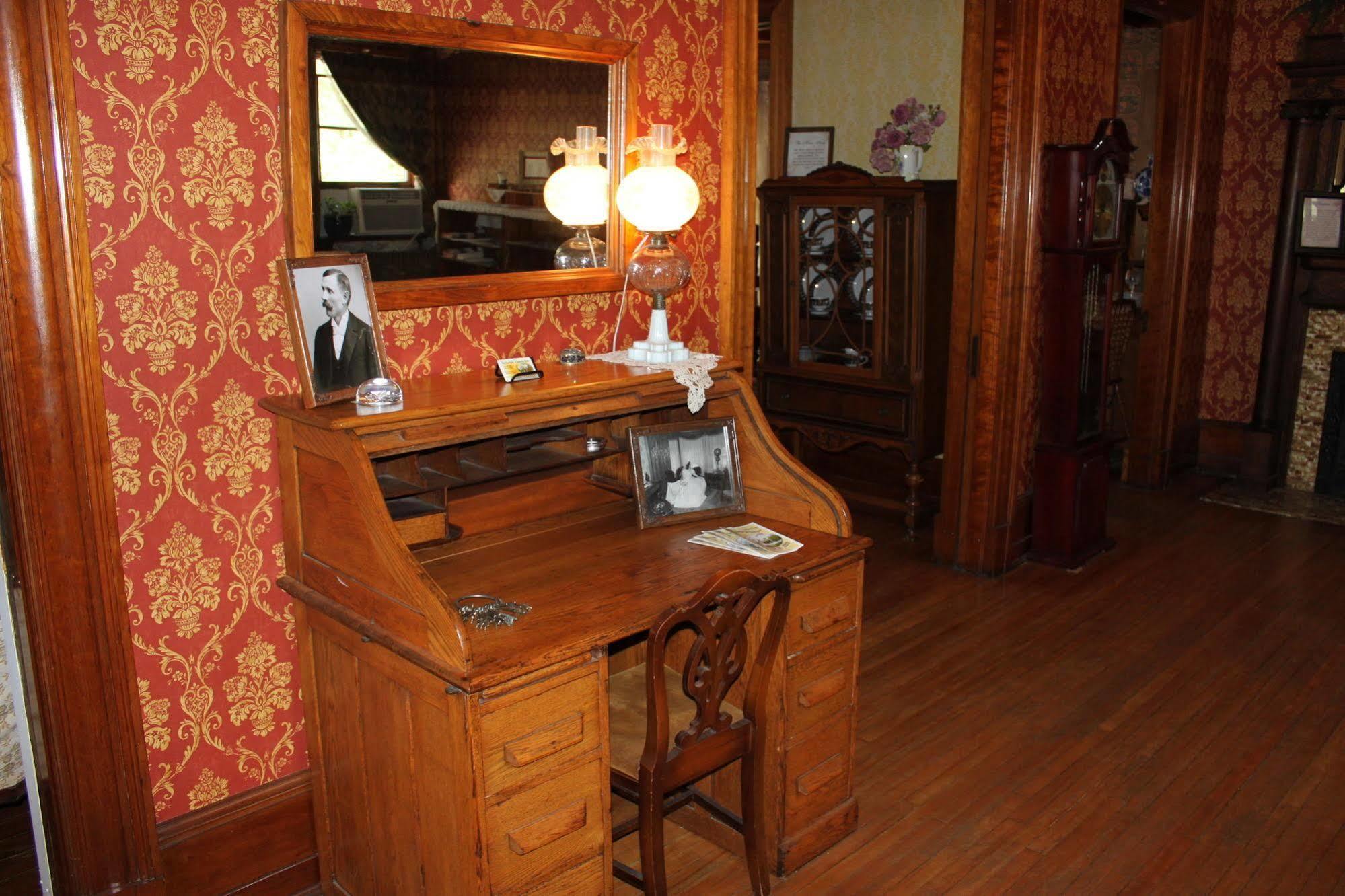 Towanda Victorian Charm Inn מראה חיצוני תמונה